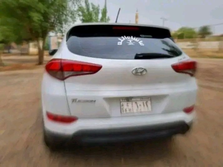 صورة السيارة